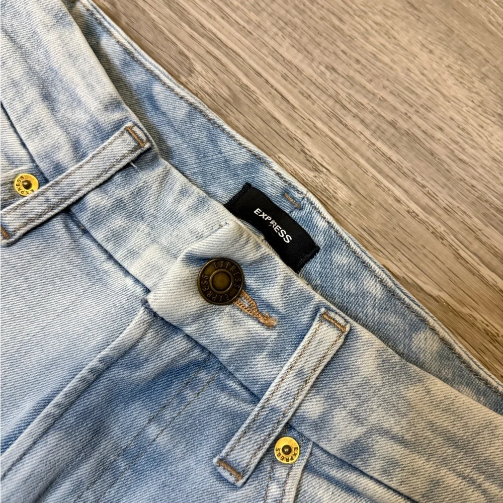 •EXPRESS• HIGH RISE CROPPED FLARE JEANS - Picture 6 of 6